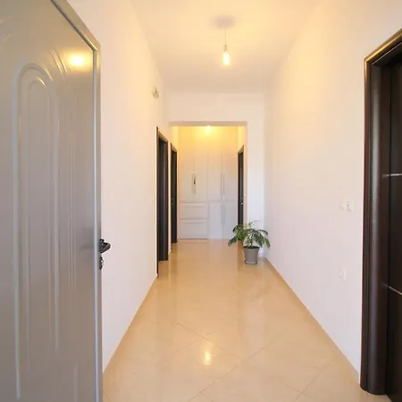 Apartamento Erjon